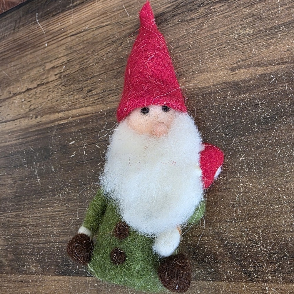 Felted Gnome‎ Figurine Green Red Brown White Mushroom Collectible 7.5" x 2.5"